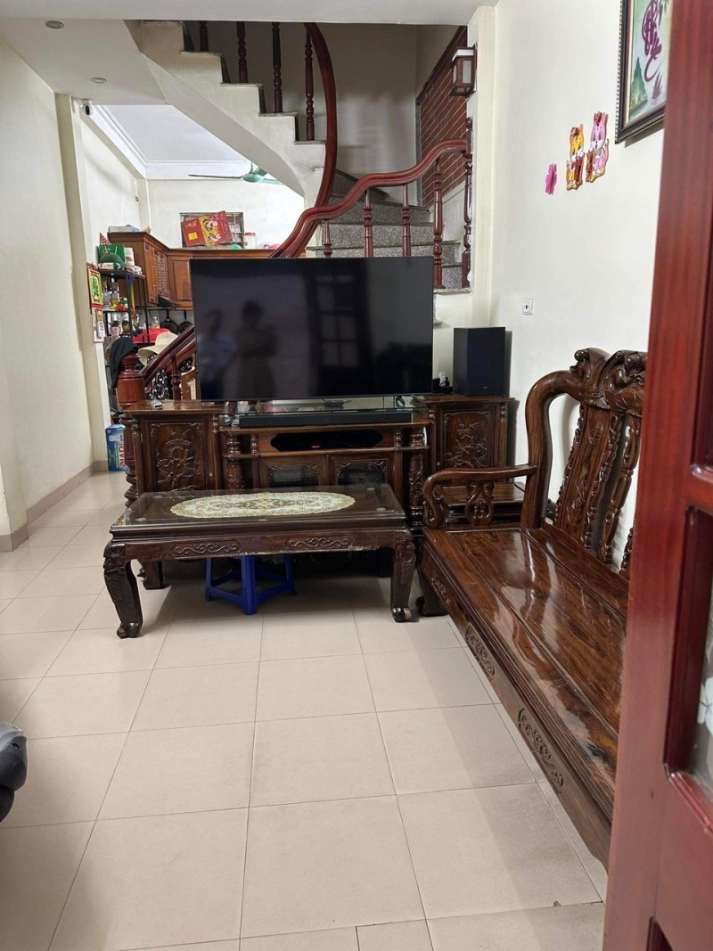 Bán nhà Giảng Võ, 10m ra phố, oto đỗ tận cửa, 37m2 4 tầng, 2 mặt ngõ, 6 tỷ.