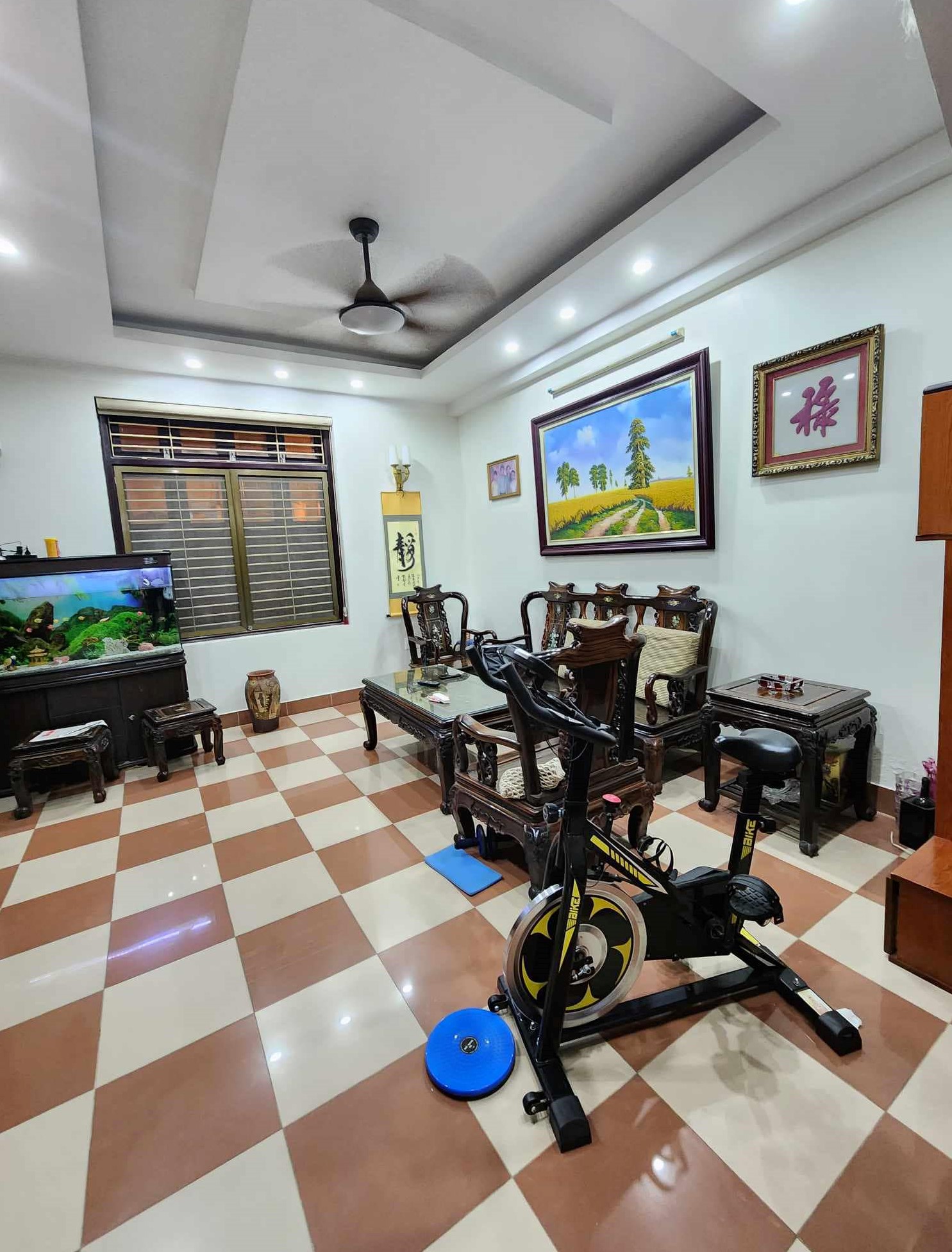 Bán nhà ngõ 28 Xuân La, Tây Hồ 4 tầng diện tích 105m2 Mặt tiền 8m giá 12.8 tỷ