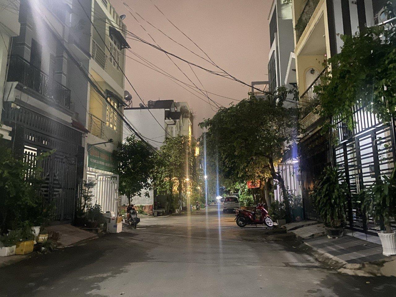 Hiệp Bình Phước – Quốc lộ 13- 63m nhà 4 tầng – hẻm 2 ô tô tránh khu phân lô.