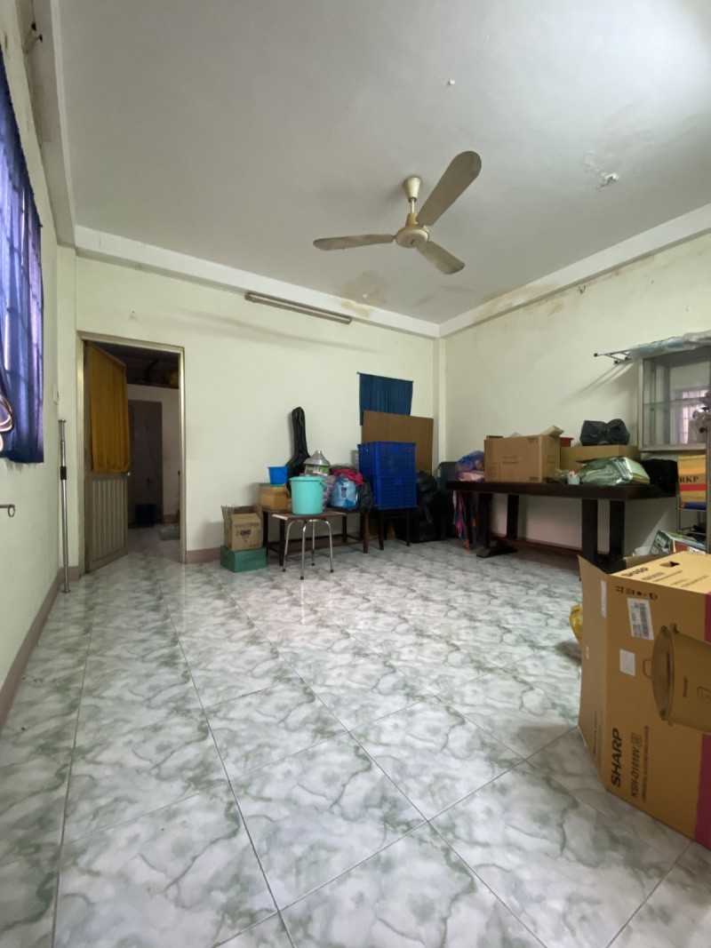 Bán nhà hẻm xe tải, Lạc Long Quân, Quận 11, 53m2, nở hậu, chỉ 5 tỷ nhỉnh.