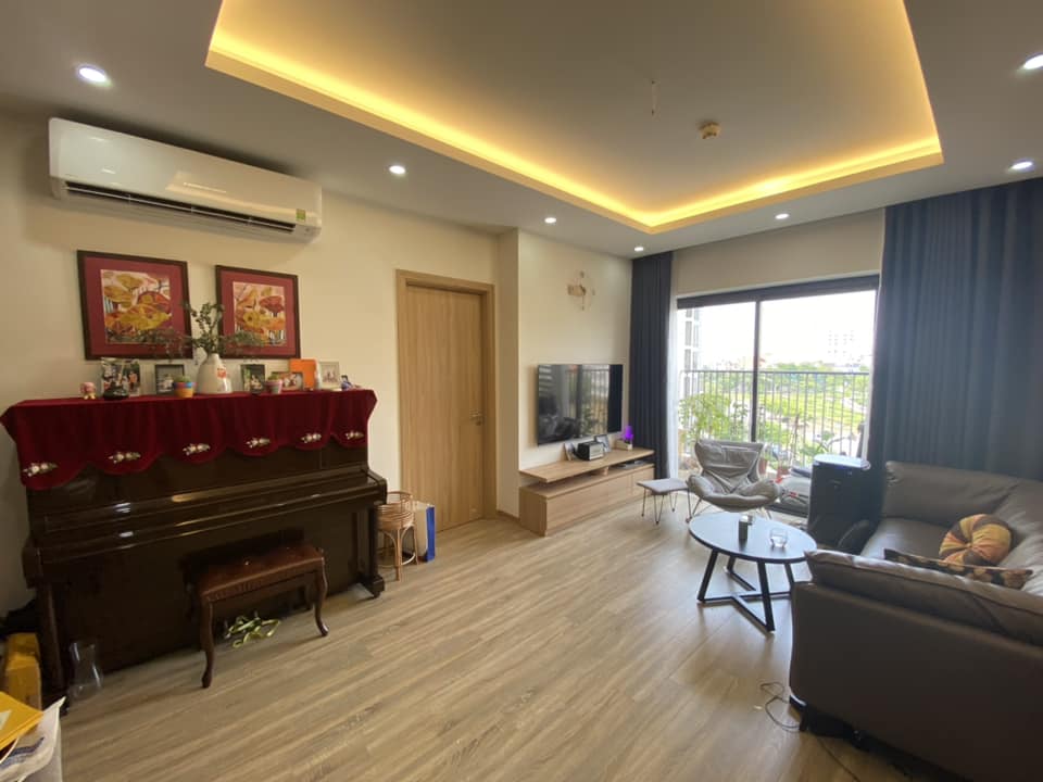 Bán Căn Hộ chung cư Le - Grand Jardin toà G2 - Huỳnh Văn Nghệ ( LONG BIÊN)_ 3 PN_ 2 WC_ BAN CÔNG HƯỚNG DÔNG NAM_ VIEW.