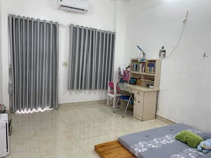 Bán gấp nhà mặt tiên Chấn Hưng, P.6 Tân Bình, 3.6x10, 4 tầng, chỉ 5 tỷ XX.