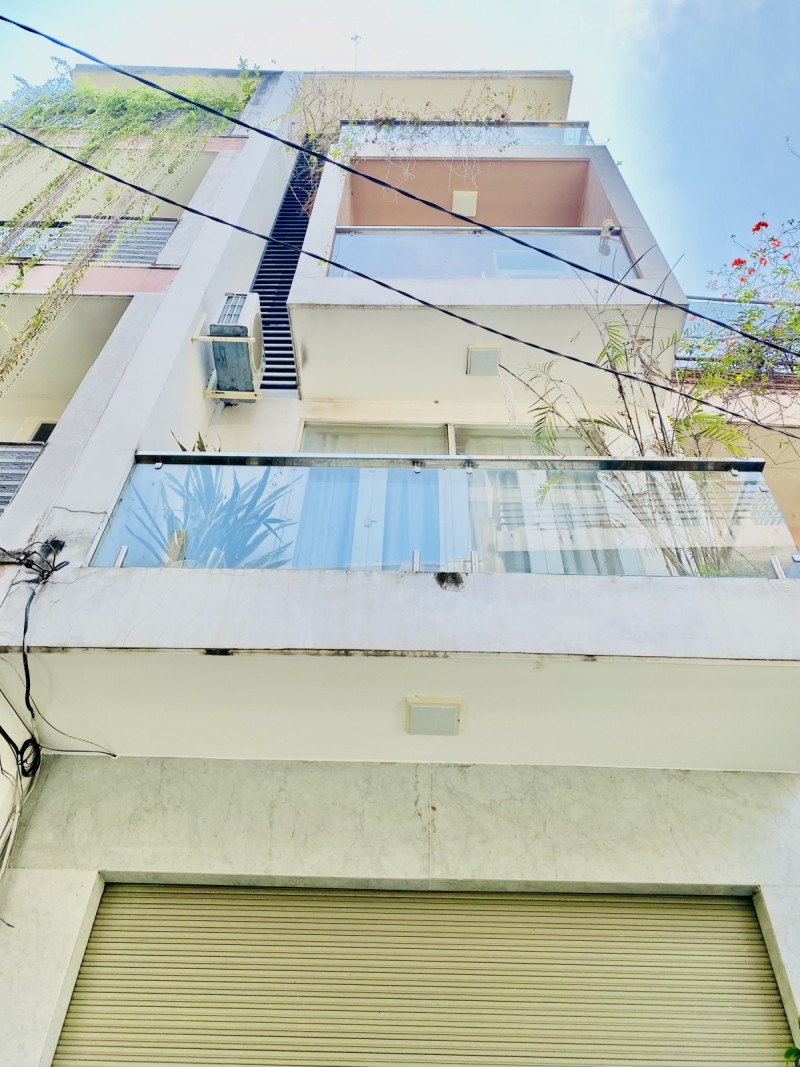 Bán nhà đường Cao Thắng, Q10, 120m2, 4 tầng, giá chỉ 12 tỷ, có 10 CHDV 70 triệu.