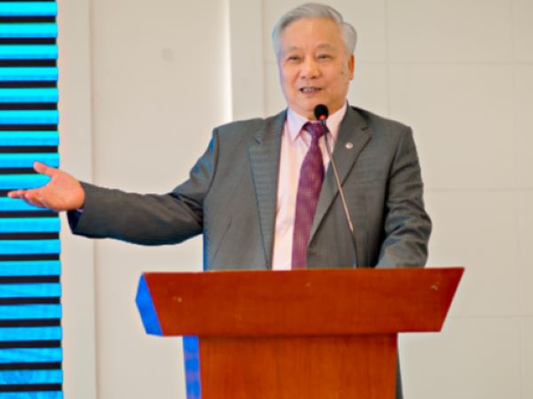 Dưới sự lãnh đạo của ông Đào Ngọc Thanh - chủ tịch Vinaconex, tập đoàn đã có bước phát triển mạnh mẽ trong các lĩnh vực bất động sản Dưới sự lãnh đạo của ông Đào Ngọc Thanh - chủ tịch Vinaconex, tập đoàn đã có bước phát triển mạnh mẽ trong các lĩnh vực bất động sản