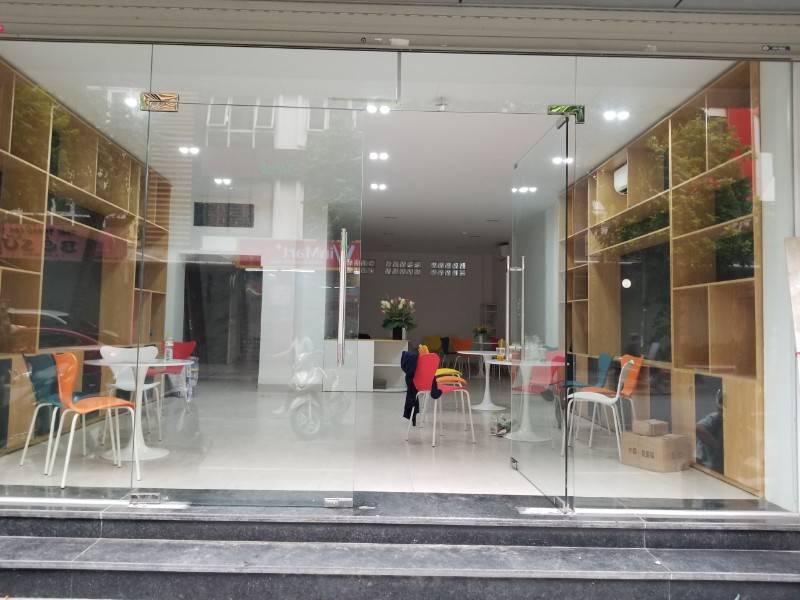 Cho thuê văn phòng mặt phố số 9 Trương Công Giai, Dịch Vọng, Cầu Giấy.