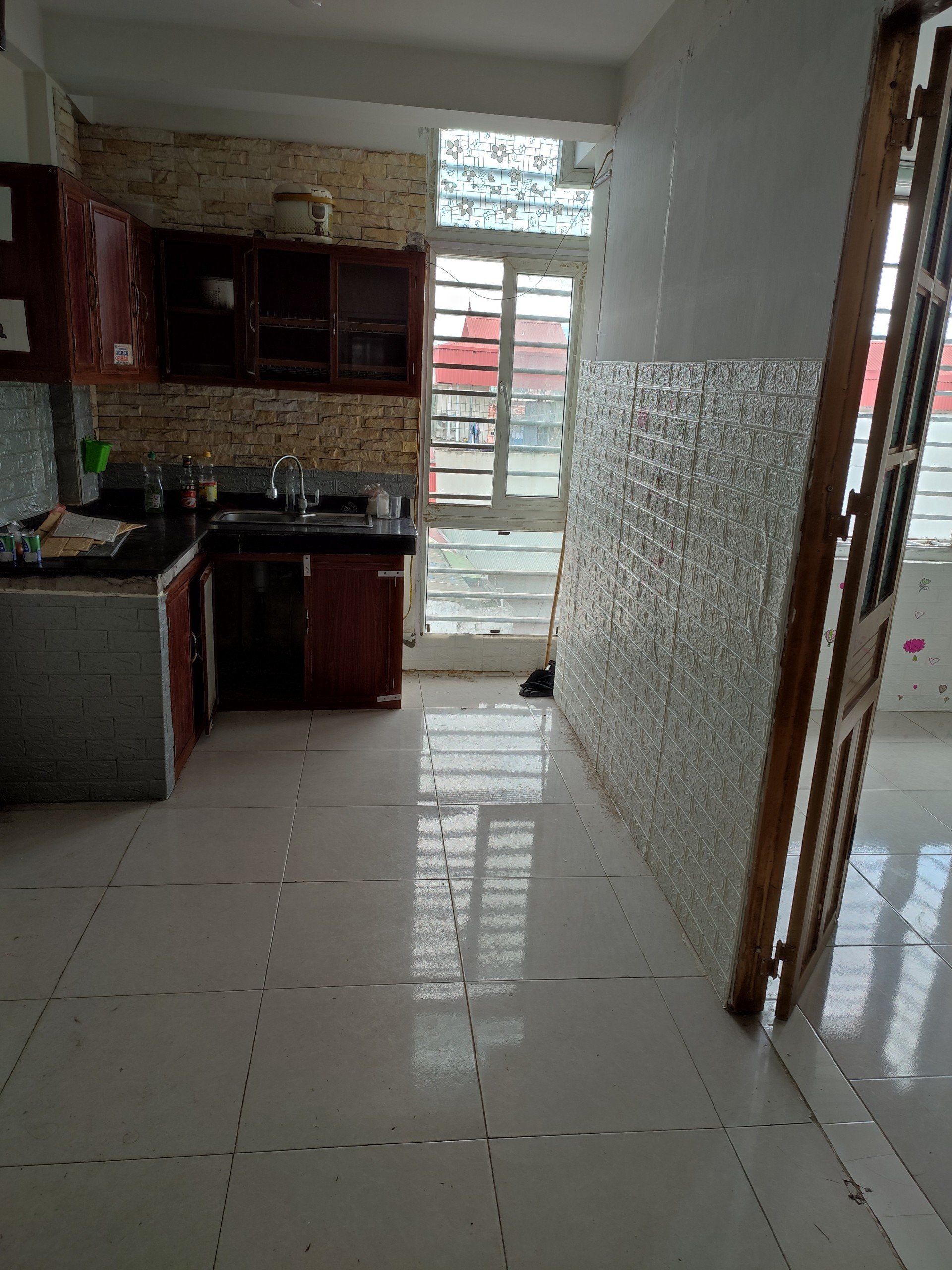 Cho thuê nhà trong ngõ 22, Đường Tôn Thất Tùng, Đống Đa, Hà Nội.