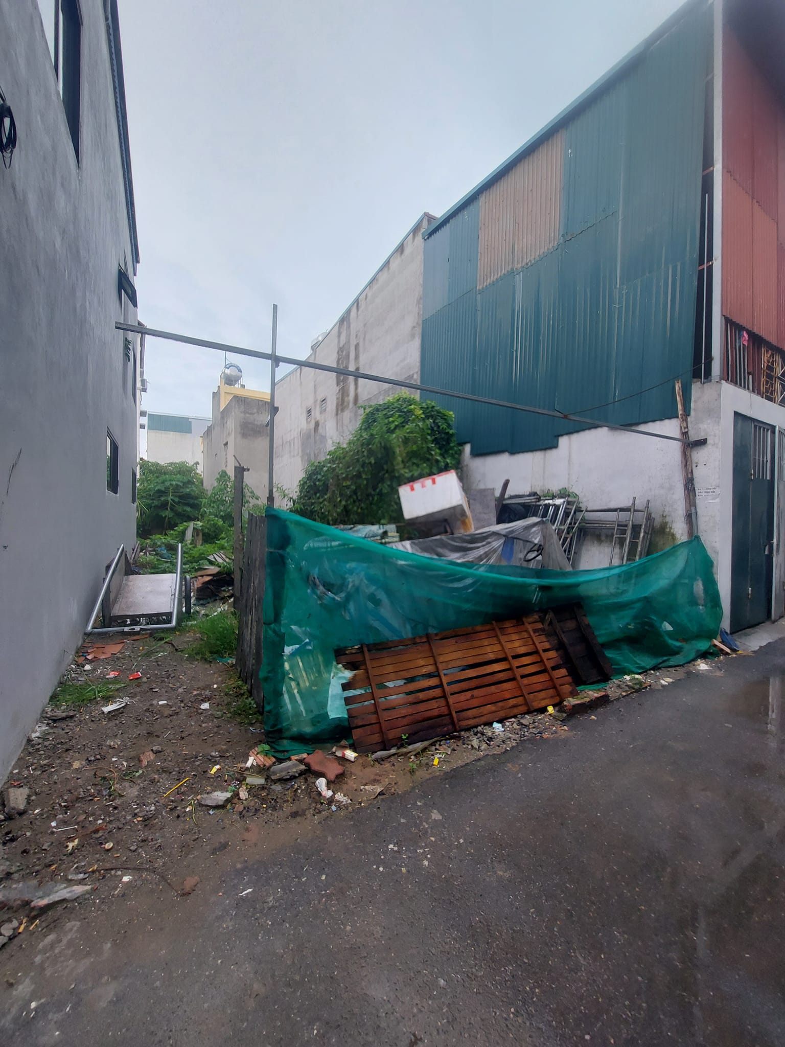 CHÍNH CHỦ CẦN BÁN 40 M2 ĐẤT NGÕ 56 PHỐ THẠCH CẦU(LONG BIÊN) CHỈ 2 TỶ 100 TR ( CÓ BỚT).