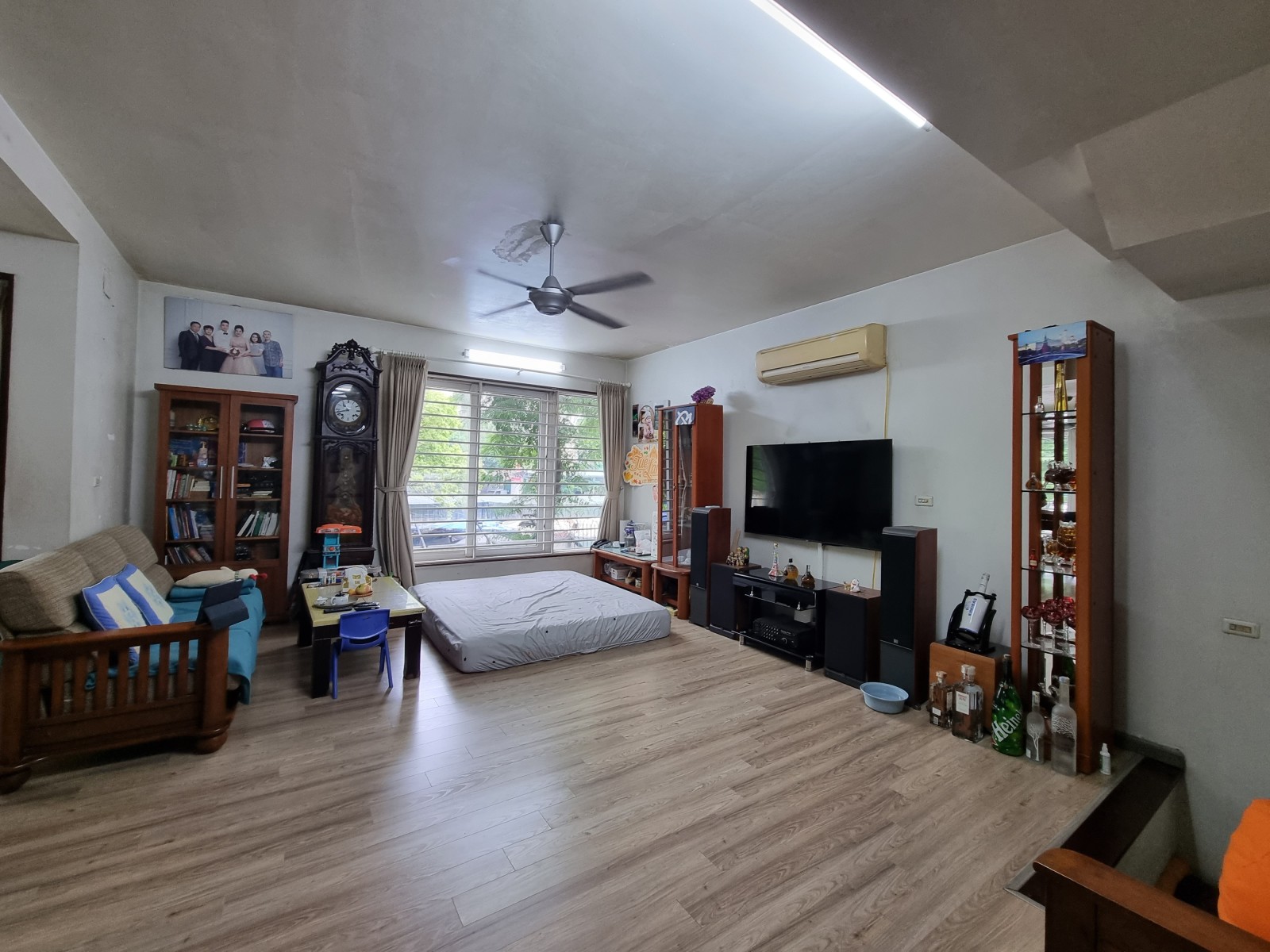 BÁN NHÀ LÔ GÓC 2 MẶT PHỐ THANH XUÂN - VỈ HÈ – KINH DOANH 90m – MẶT TIỀN 18m, 48 TỶ.