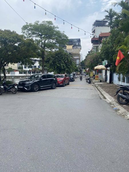 BÁN ĐẤT TẶNG NHÀ C4 Ở NGAY BỒ ĐỀ_ LONG BIÊN 45 M2 C- GIÁ ĐẦU TƯ.