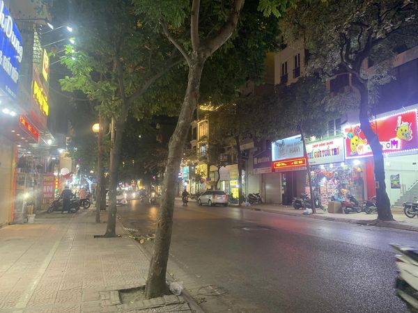 BÁN NHÀ MẶT NGÕ PHỐ NGỌC LÂM( LONG BIÊN) 60 M2 X 4 TẦNG CHỈ NHỈNH 4 TỶ.