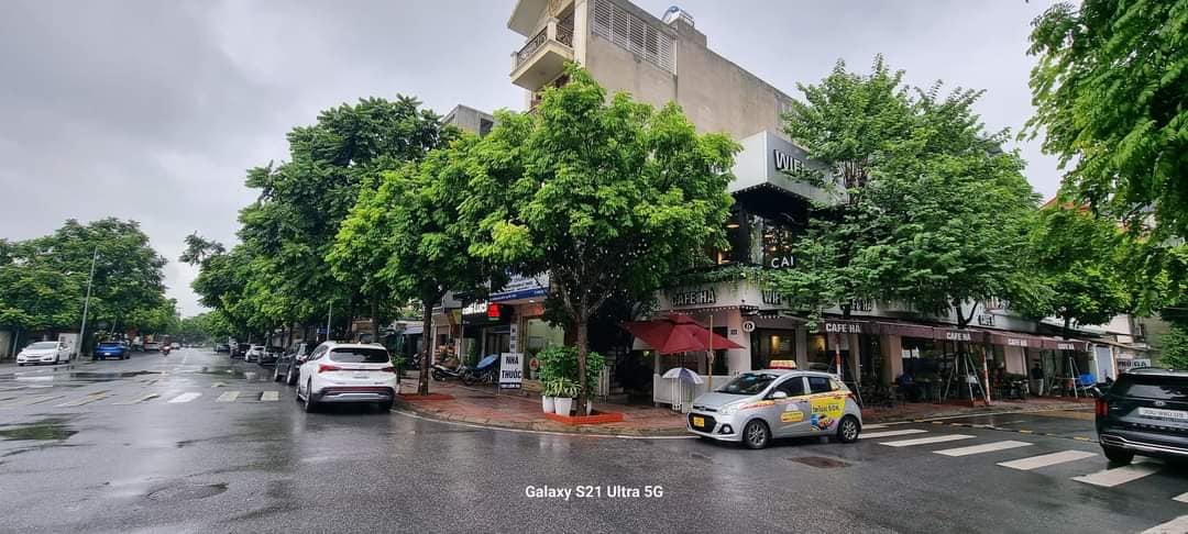 BÁN NHÀ DÂN XÂY _ PHÂN LÔ_NGÕ Ô TÔ TRÁNH_LÔ GÓC_ PHỐ VŨ XUÂN THIỀU(LONG BIÊN).