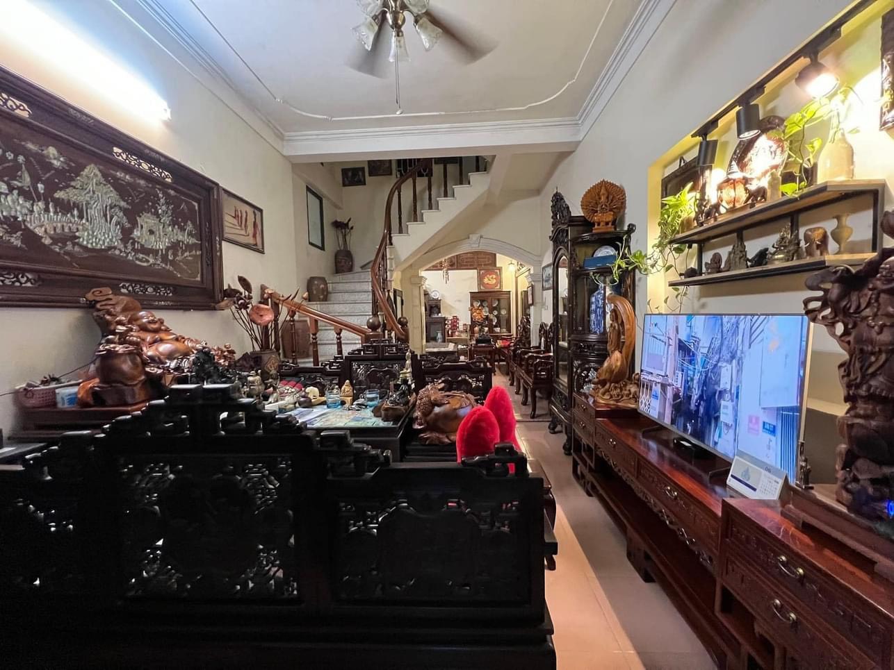 HIẾM, NHÀ ĐẸP TRẦN PHÚ, 74M, NHỈNH 6 TỶ.