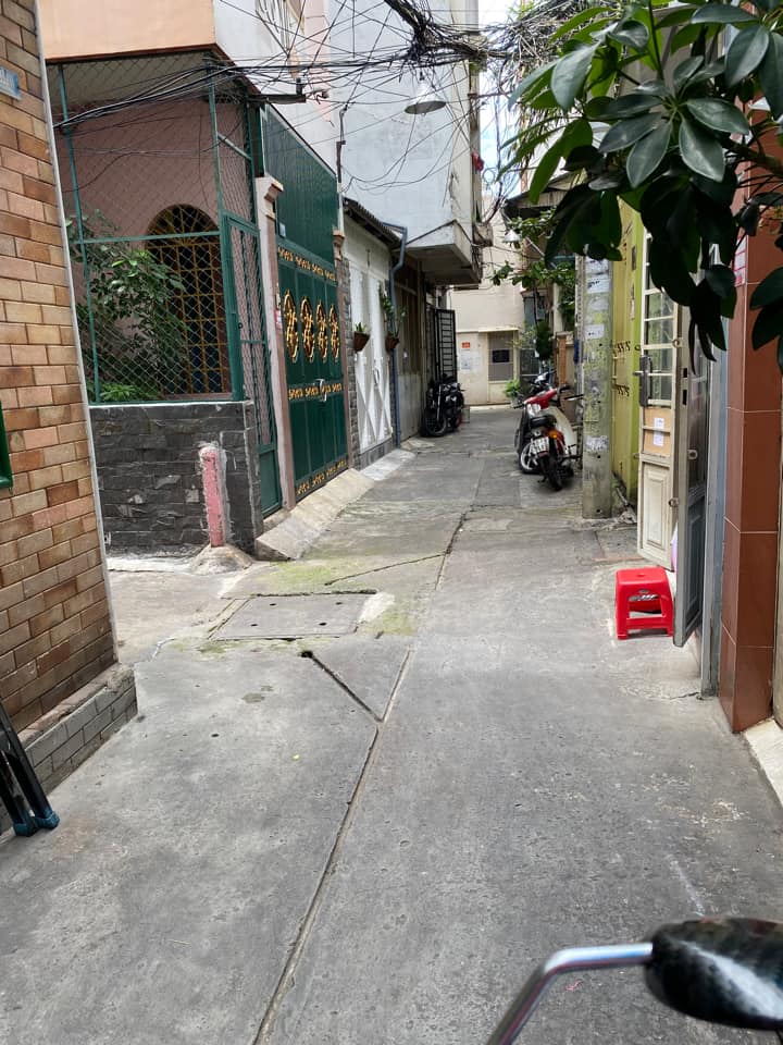 Nhà bán Q3, hẻm 3m Bàn Cờ thông Nguyễn Thiện Thuật, 4 tầng, 4P nhỉnh 5 tỷ.