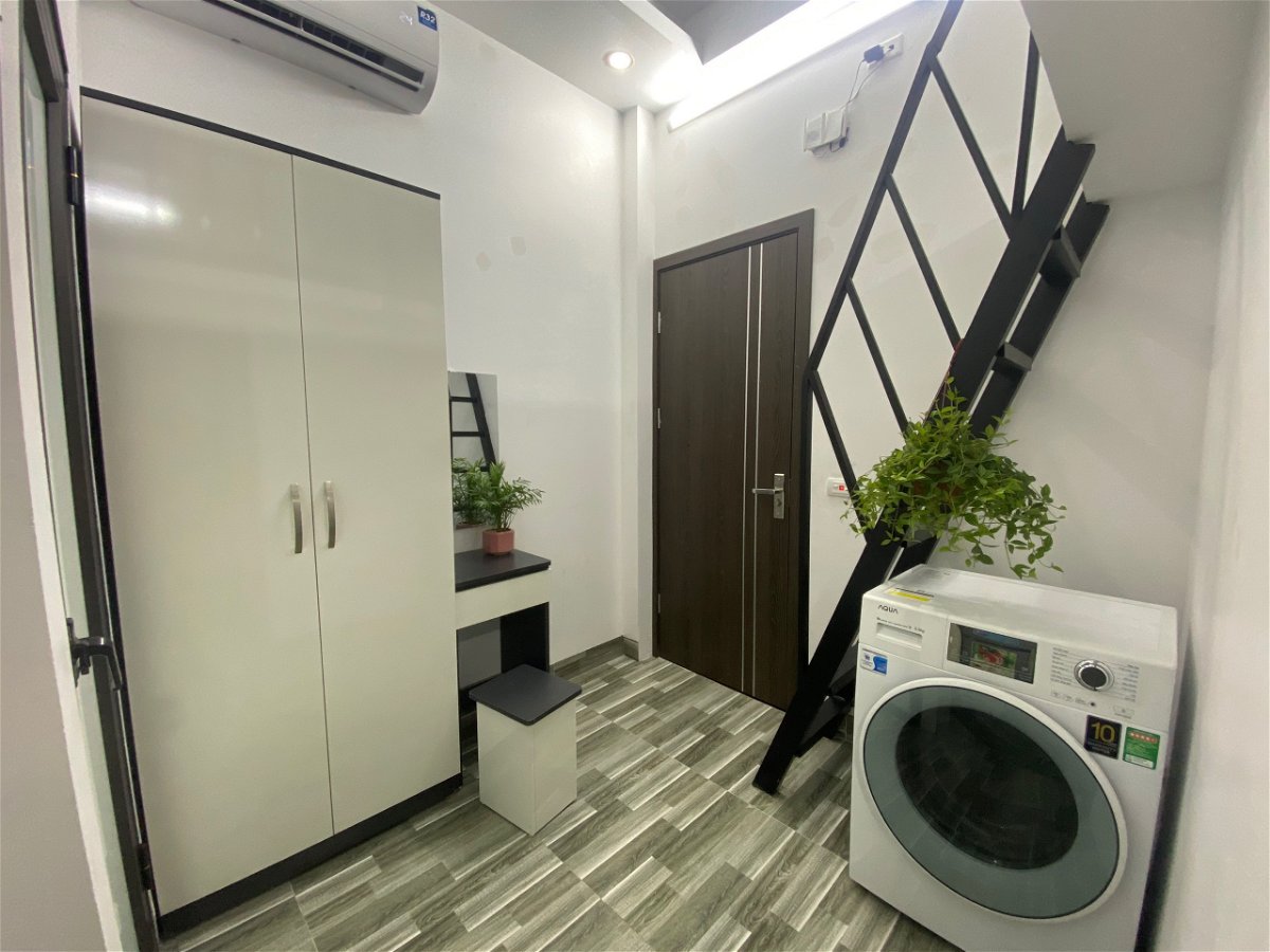 Bán tòa nhà cho thuê 7T 45m Mỹ Đình 11 pnkk ,Thang Máy , dòng tiền hơn 600tr/năm chỉ 7 tỷ