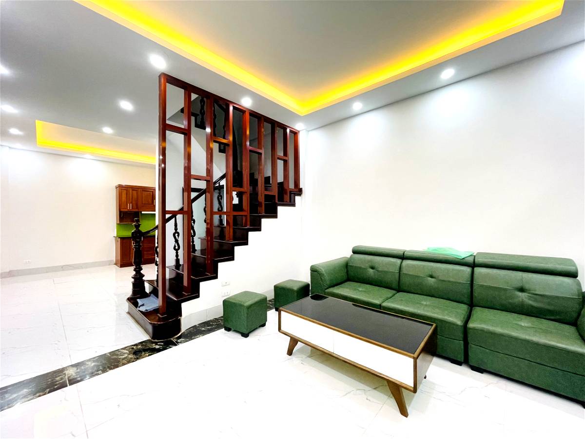 Bán nhà ngõ 110 Trần Phú, Hà Đông. 2 thoáng, an sinh đỉnh, 38m2 5T Giá 3.8 tỷ..