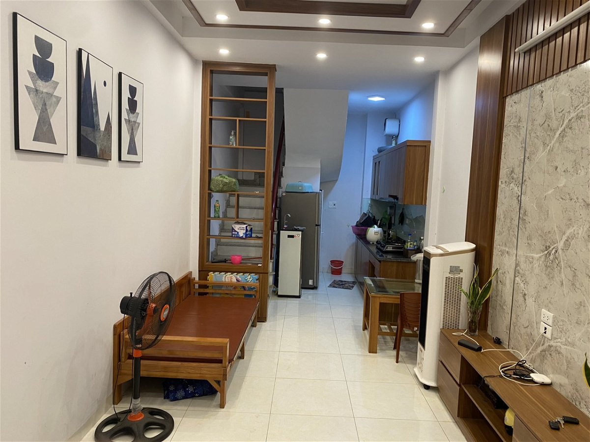 BÁN NHÀ NGÕ 637 TRƯƠNG ĐỊNH - 5 TẦNG MỚI - Ở NGAY- CẠNH CHUNG CƯ NAM ĐÔ.