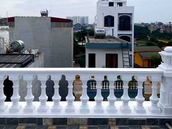 Không gian trên sân thượng của ngôi nhà bán 85m2 trong ngõ 638 Ngô Gia Tự ngoi-nha-ban-85m2-trong-ngo-638-ngo-gia-tu-4