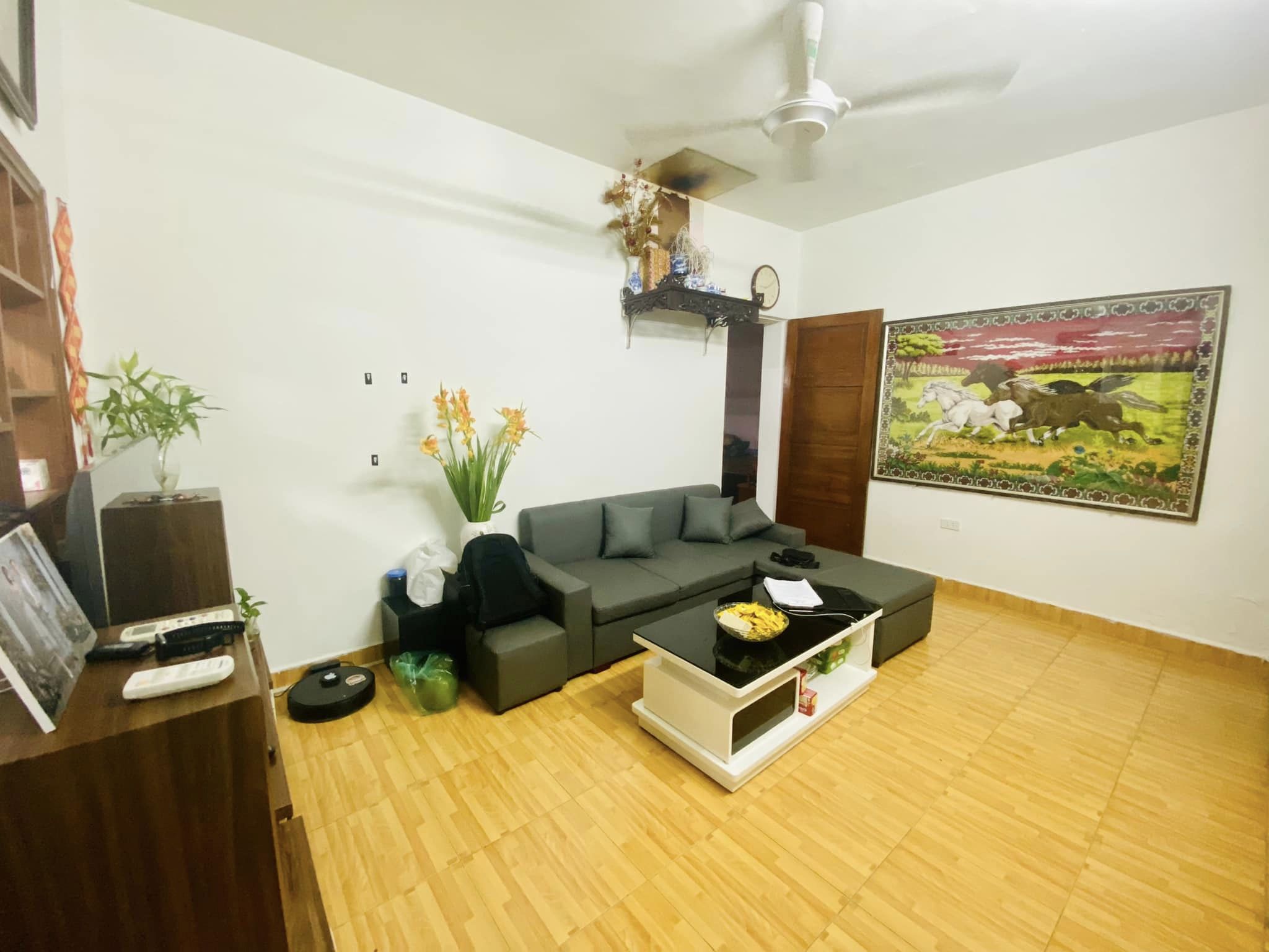 Nhà Đẹp Ở Luôn TT Phố Nguyên Hồng, An Sinh Đỉnh 70m 2 ngủ 2.3 tỷ.