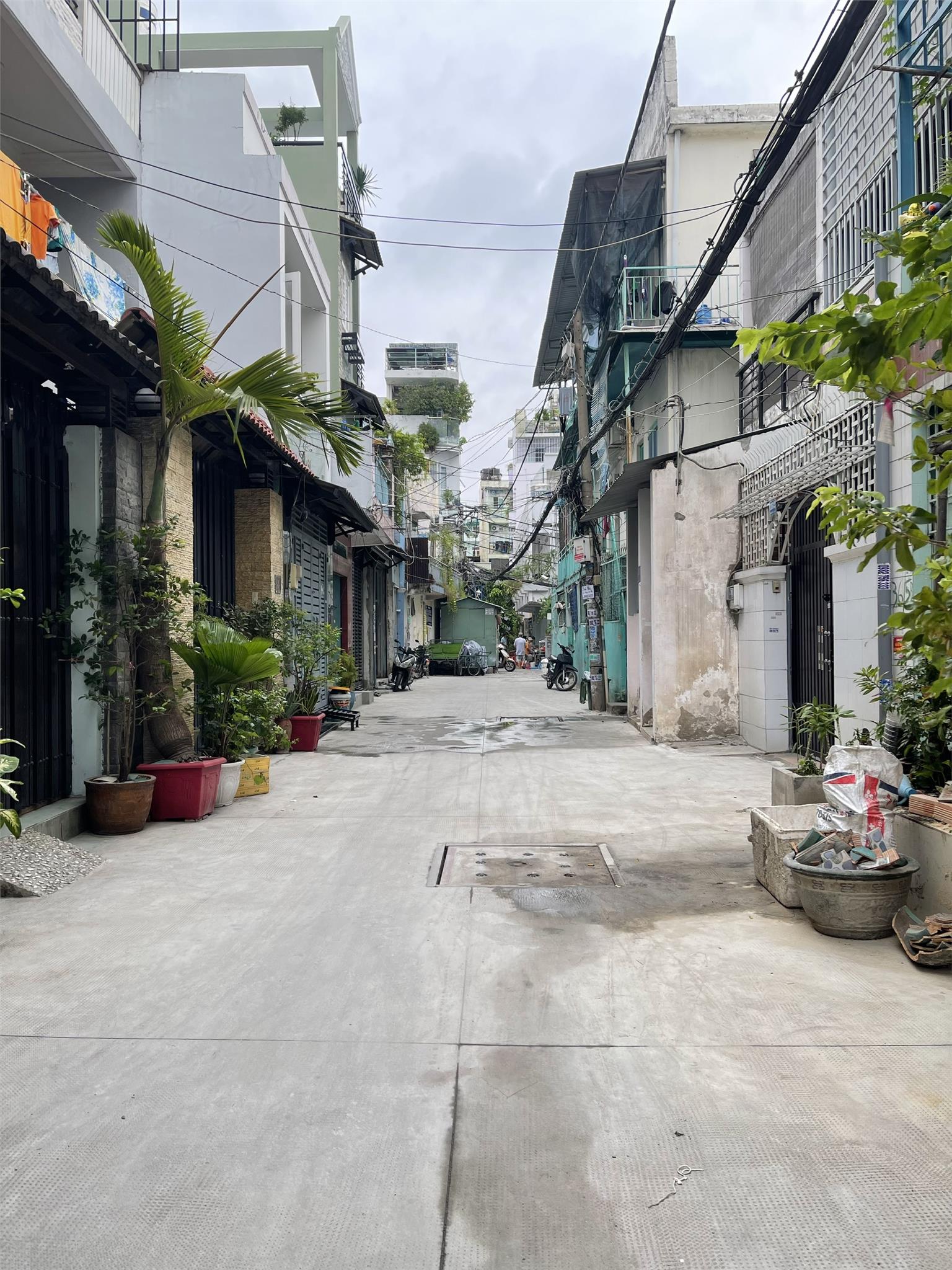 BÁN NHÀ HXT KHU PHAN XÍCH LONG - DT 200M - NGANG 8M- CHỈ 2x TỶ.