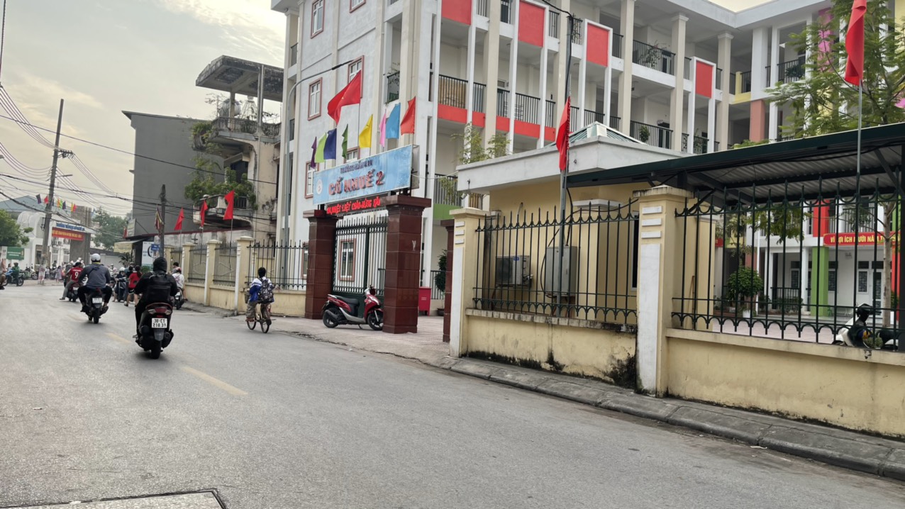 Bán đất Cầu Noi, ngõ ô tô, cạnh trường Mầm Non Cổ Nhuế, 40m2, MT 5m, 3,8 tỷ..