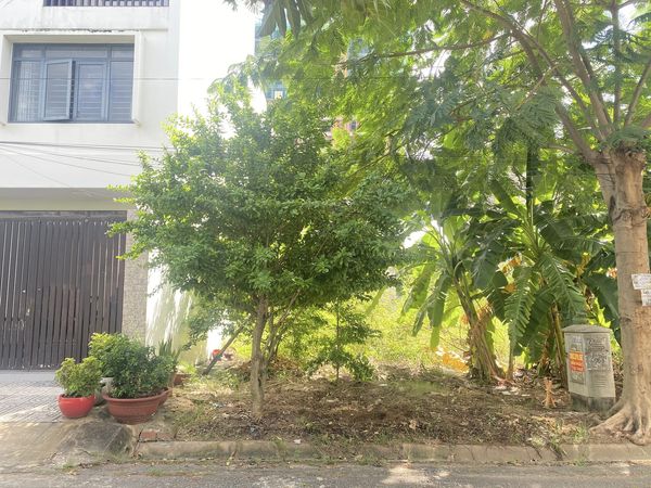 Chính chủ gửi bán đất dự án Phú Nhuận 1 - phường Thạnh Mỹ Lợi Quận 2 Lô B43 đường 12m. Diện tích: 129,5m2 ko vướng tủ,cống.