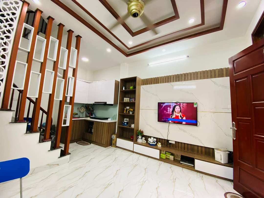 Nhà Phương Liệt Thanh Xuân mới xây 15m ra oto 33m 5 tầng 4.7 tỷ.