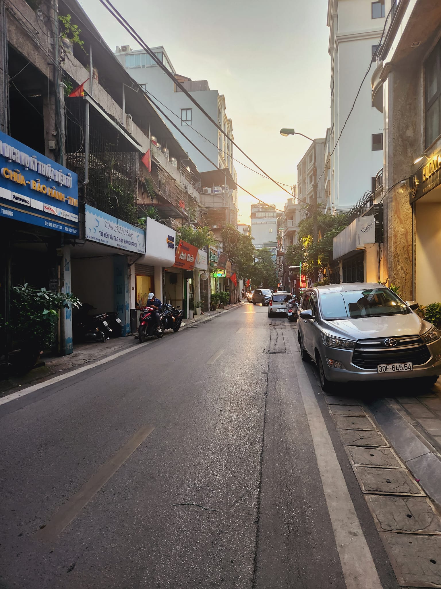 Mặt Phố Kim Mã Thượng_KD Đỉnh_Nhà Đẹp Long Lanh_KV Đẳng Cấp_Giá Cực Hợp Lý_2 Mặt Trước Sau