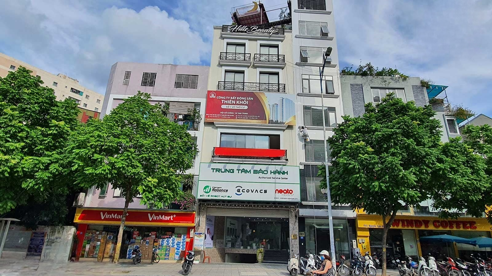 Mặt Phố Nguyễn Văn Huyên 10 Tầng 1 Hầm 200M2 MT9M – 2 Thang Máy 150 Tỷ - HĐ 300tr/th.