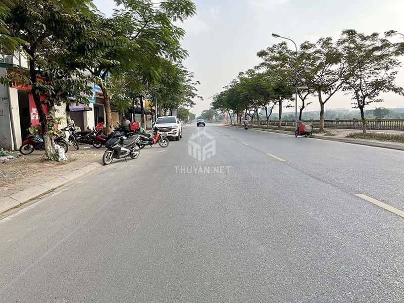 Chính chủ cần bán 92,6m2 khu đầu giá BT1 mặt đường chính Phúc Lợi, Long Biên.