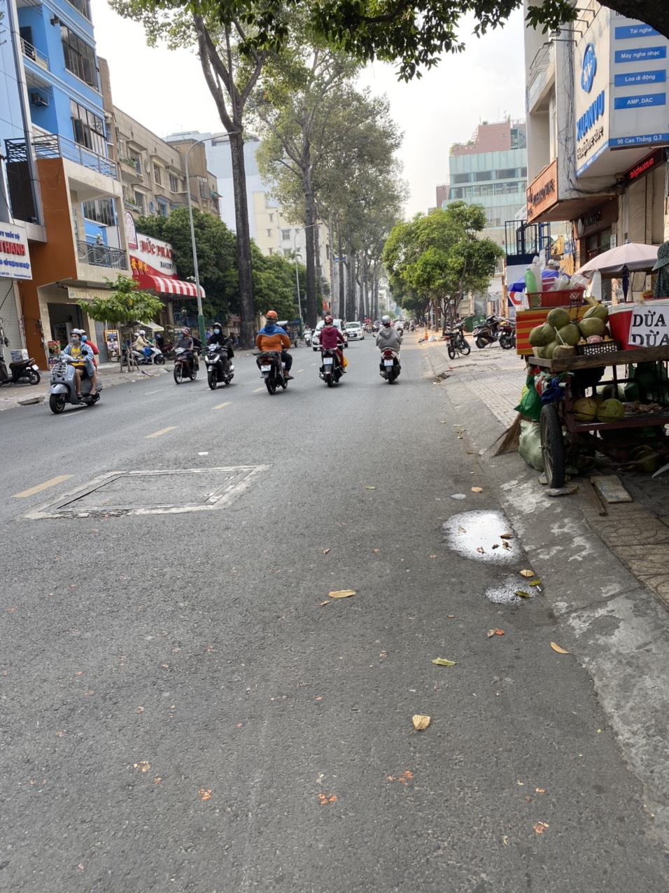 Mặt tiền kinh doanh Nở Hậu đường Cao Thắng, Quận 3 với 33 tỷ.