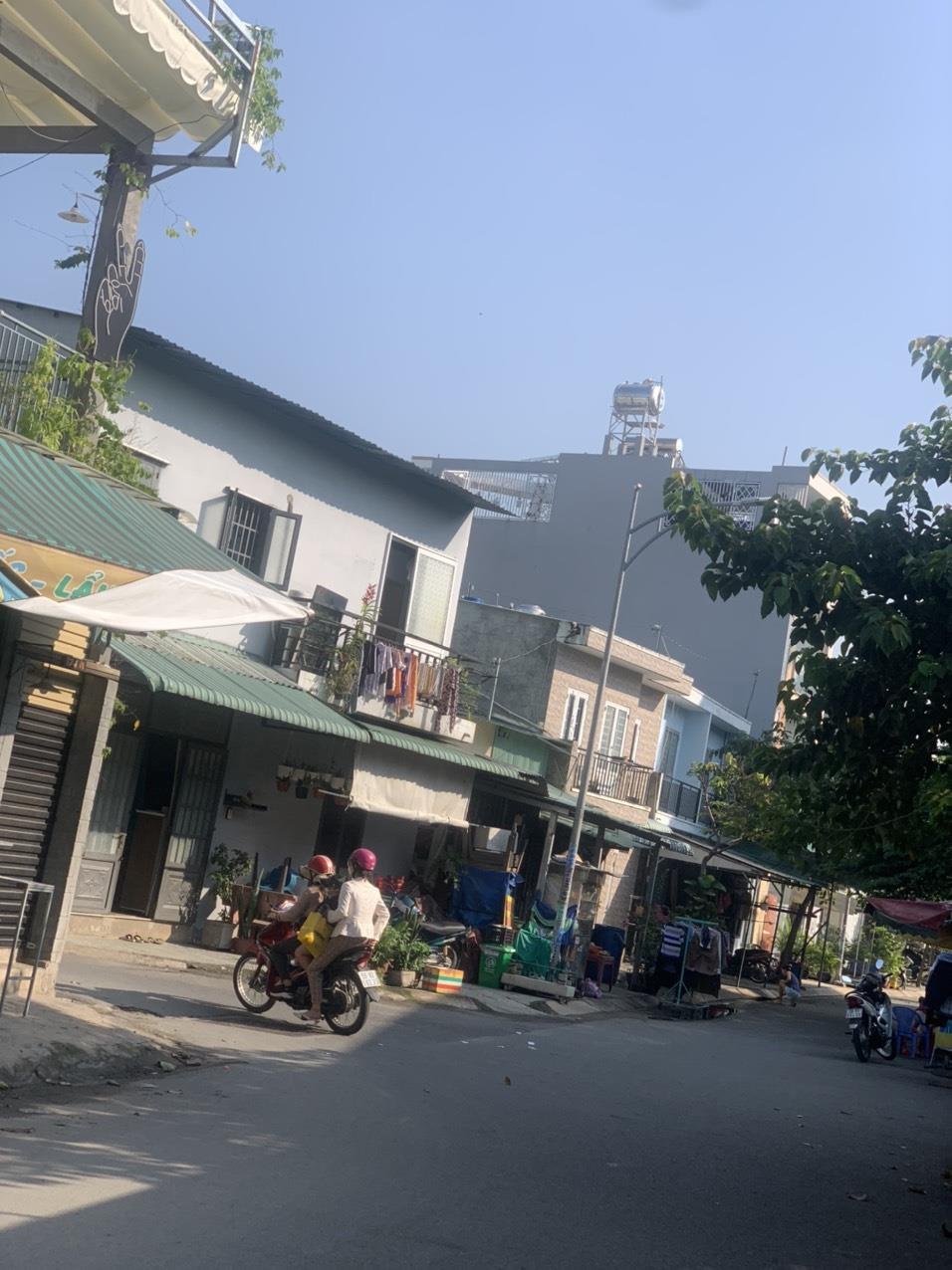 Nhanh tay xem ngay, Nhỉnh 4 tỷ, nhà mặt tiền ngang 9m, ngay chợ Bắp, Tô Ký, q12.