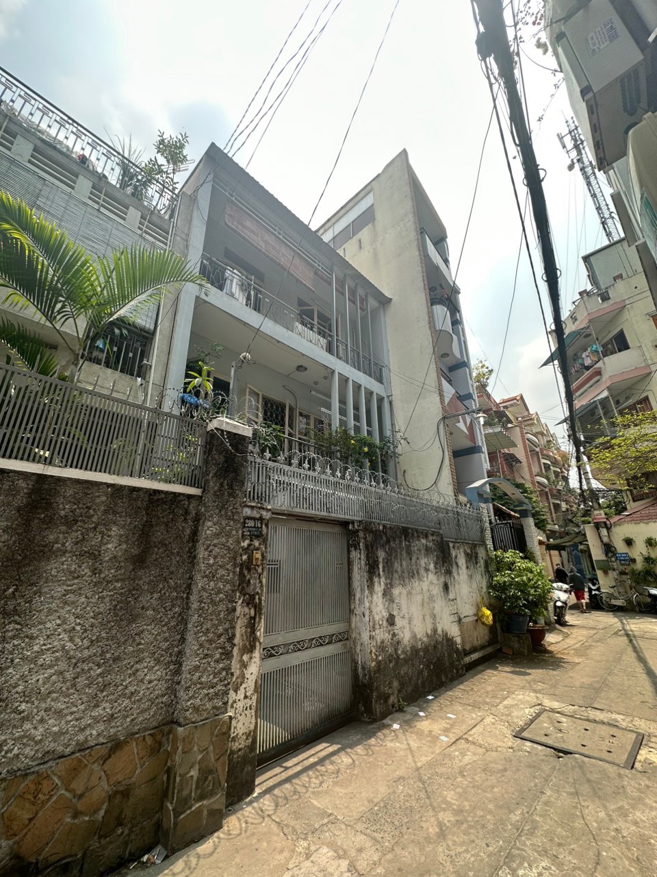 NHÀ BÁN HXH 443 LÊ VĂN SỸ PHƯỜNG 12 QUẬN 3 GIÁ CHỈ 8 TỶ.