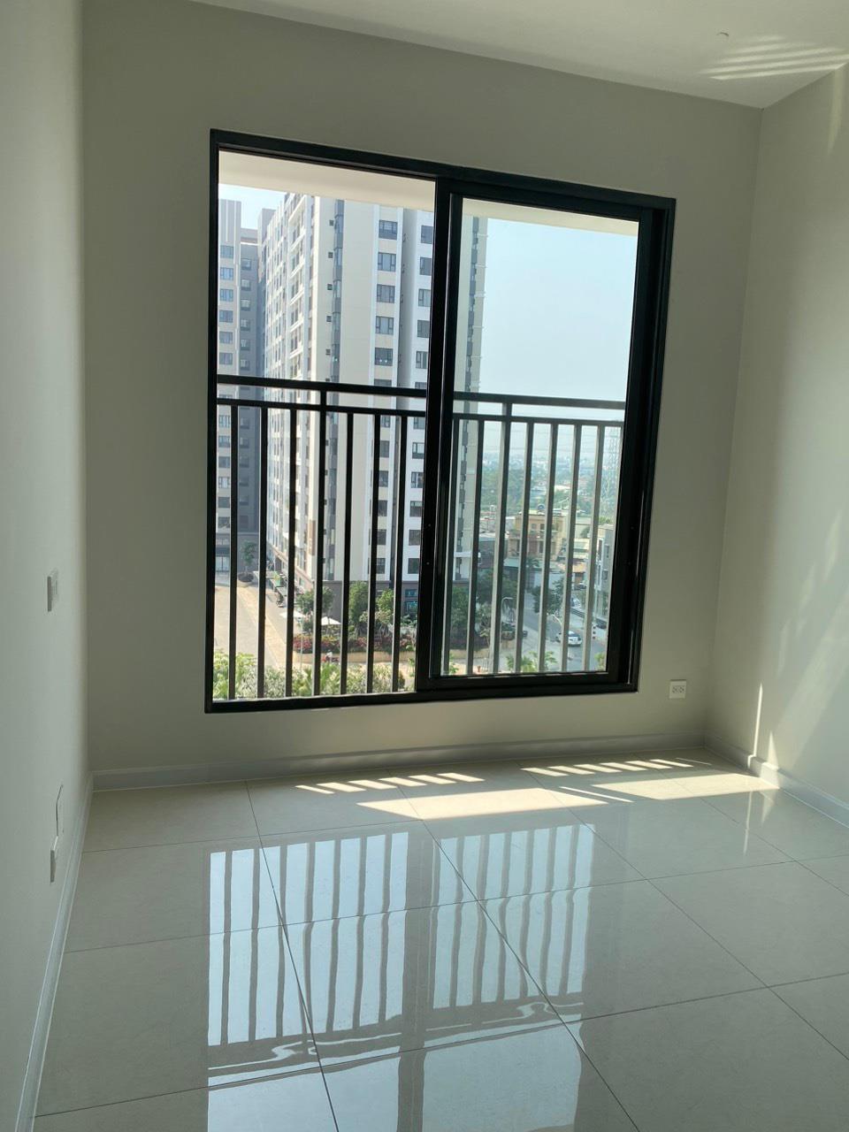 Cần bán gấp căn 2 PN 66m2 view nội khu. tặng nội thất mới mua chưa sử dụng. Tầng 7. Bank cho vay 70%.