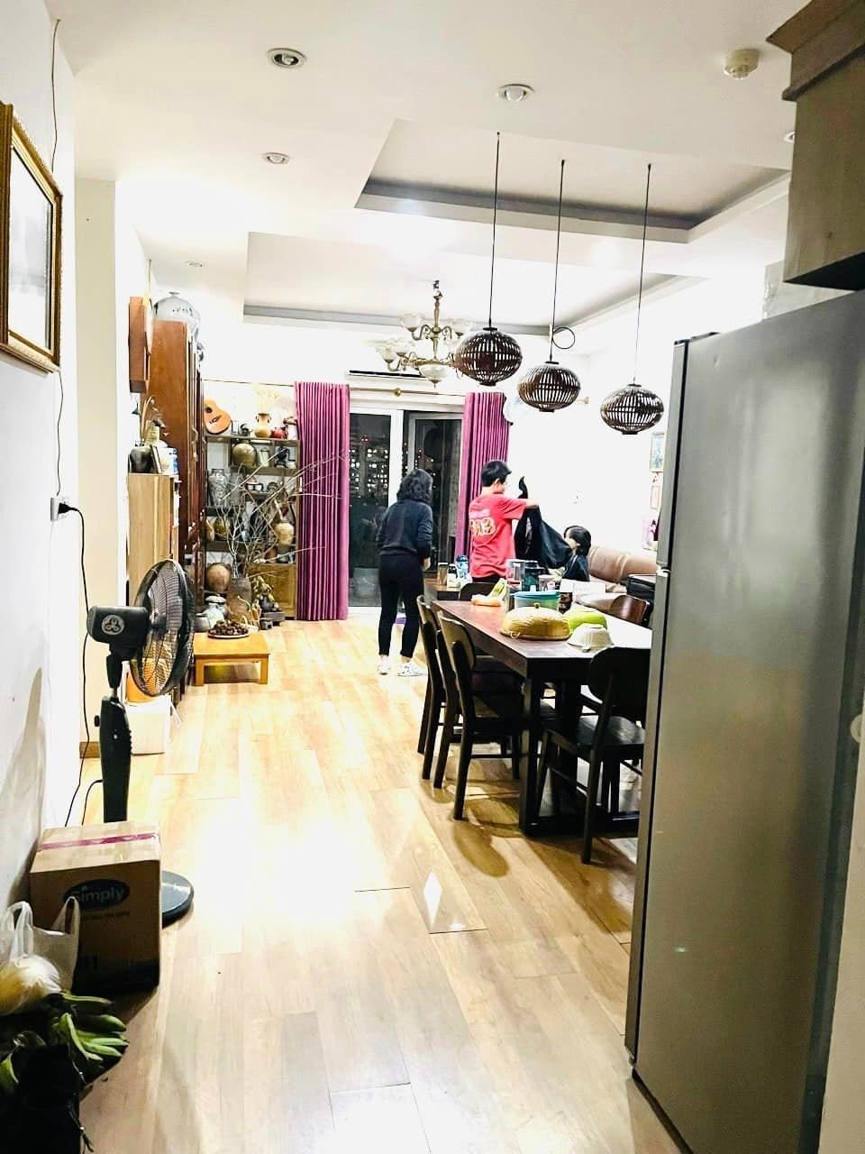 Hàng hiếm, Hei Tower Ngụy Như Kon Tum tầng đẹp - 3Pn - 130m2 giá 4.8 tỷ SĐCC.