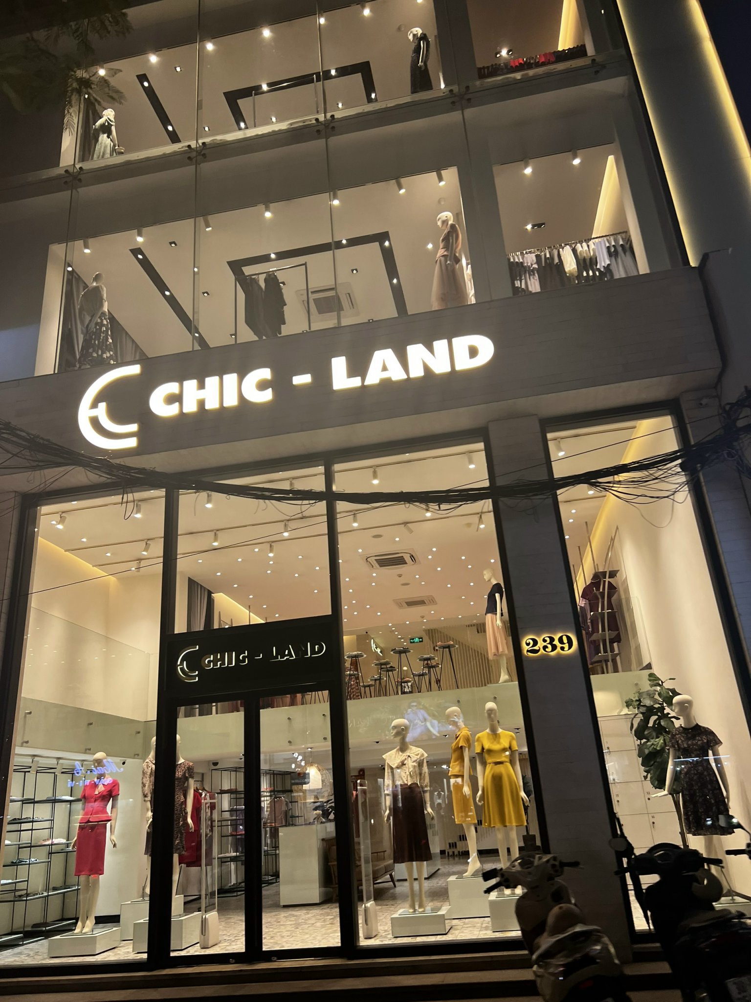 Cho thuê nhà mặt phố Bà Triệu, Hoàn Kiếm 130m2