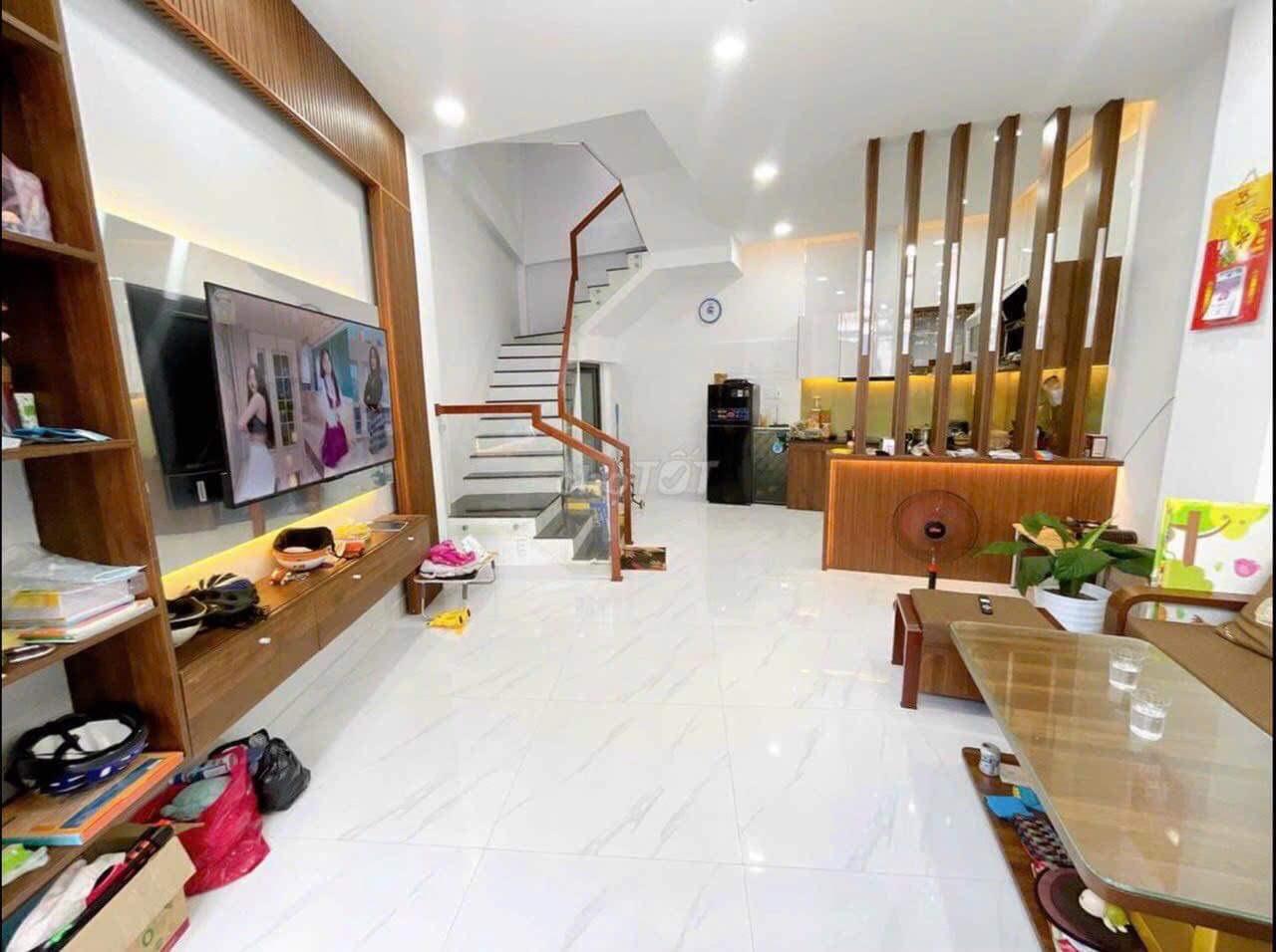 Bán nhà 3 Tầng Núi Thành - Gần Đường Chính - giá bán nhanh trong tuần.