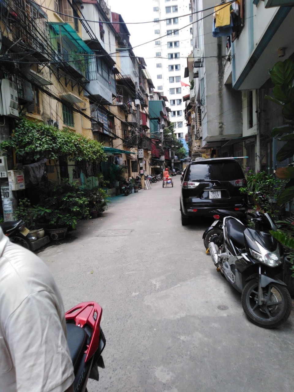 NHÀ TẬP THỂ NGHĨA TÂN Ở TẦNG 3 TẠI TRẦN CUNG 58M2; GIÁ 2,65 TỶ..