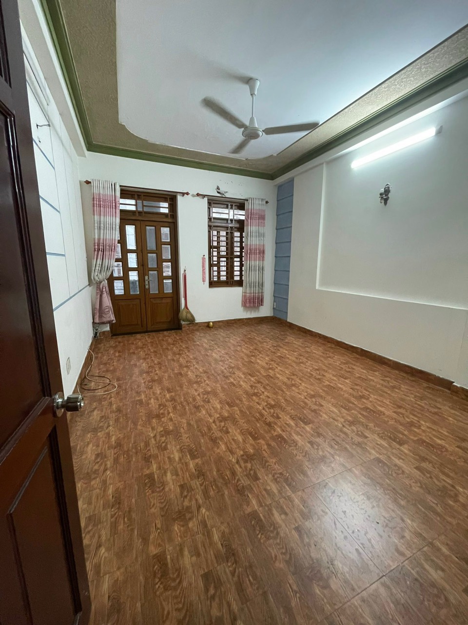 Cho thuê nhà hẻm 6m Aeon Tân Phú 4 x 14, 3T- BTCT chỉ 14 triệu TL.