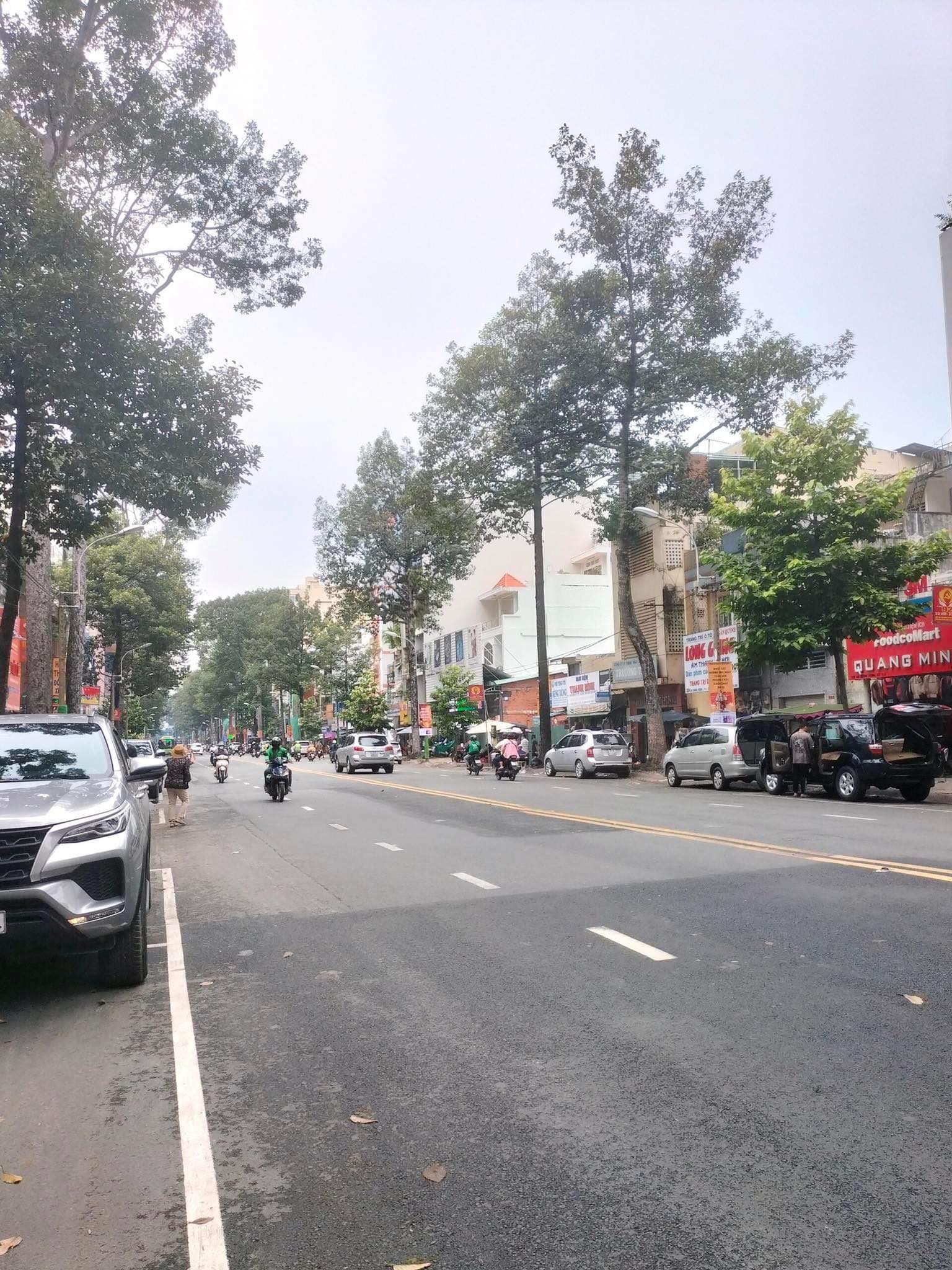 Gấp Bán Nhà An Dương Vương Quận 5, 60m2, Cho thuê Spa 30 triệu/tháng.