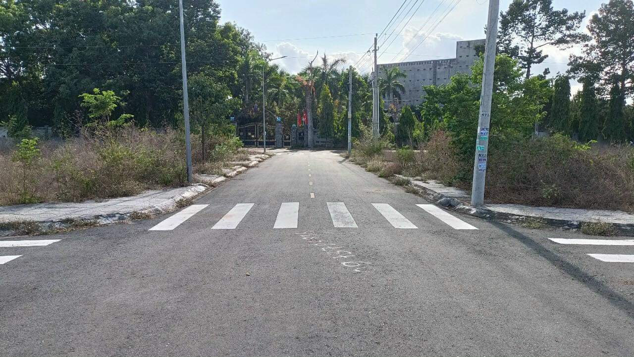 bán lô đất góc 2 mặt tiền khu nam long đường 52 hòa long bà rịa.