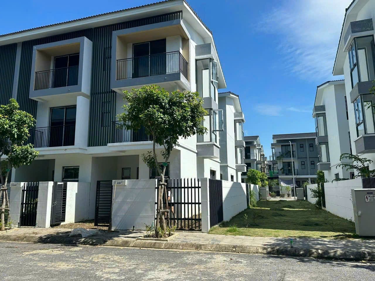 Bán Căn sẻ khe liền Kề 105 M bellhomes Thủy Nguyên.