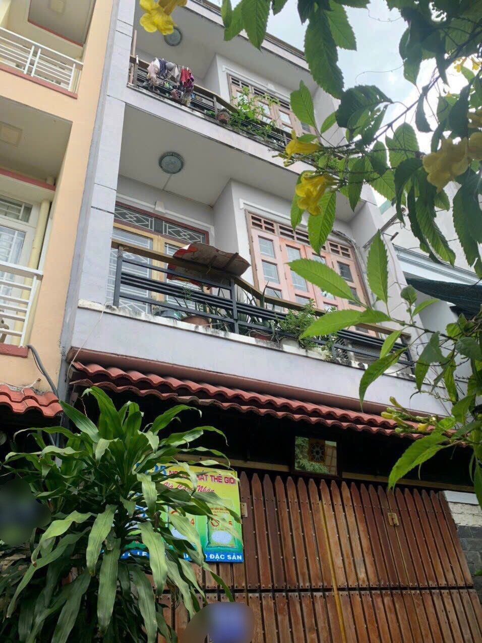 Cho thuê nhà đẹp HXH ngay chợ Tân Hương 4 x 12- 3T BTCT chỉ 11 triệu TL CC.