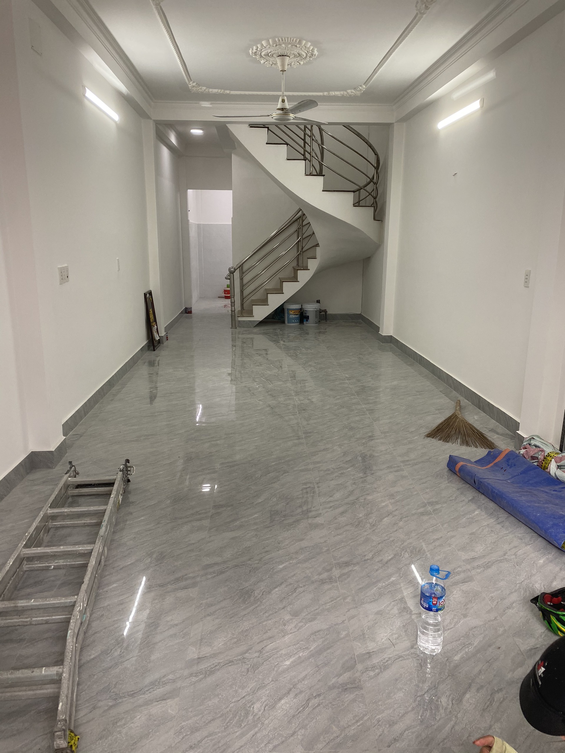 Cho thuê nhà MỚI nguyên căn 2 mặt tiền Dương Bá Trạc p1 Q8.5pn 4wc .Giá:20tr.