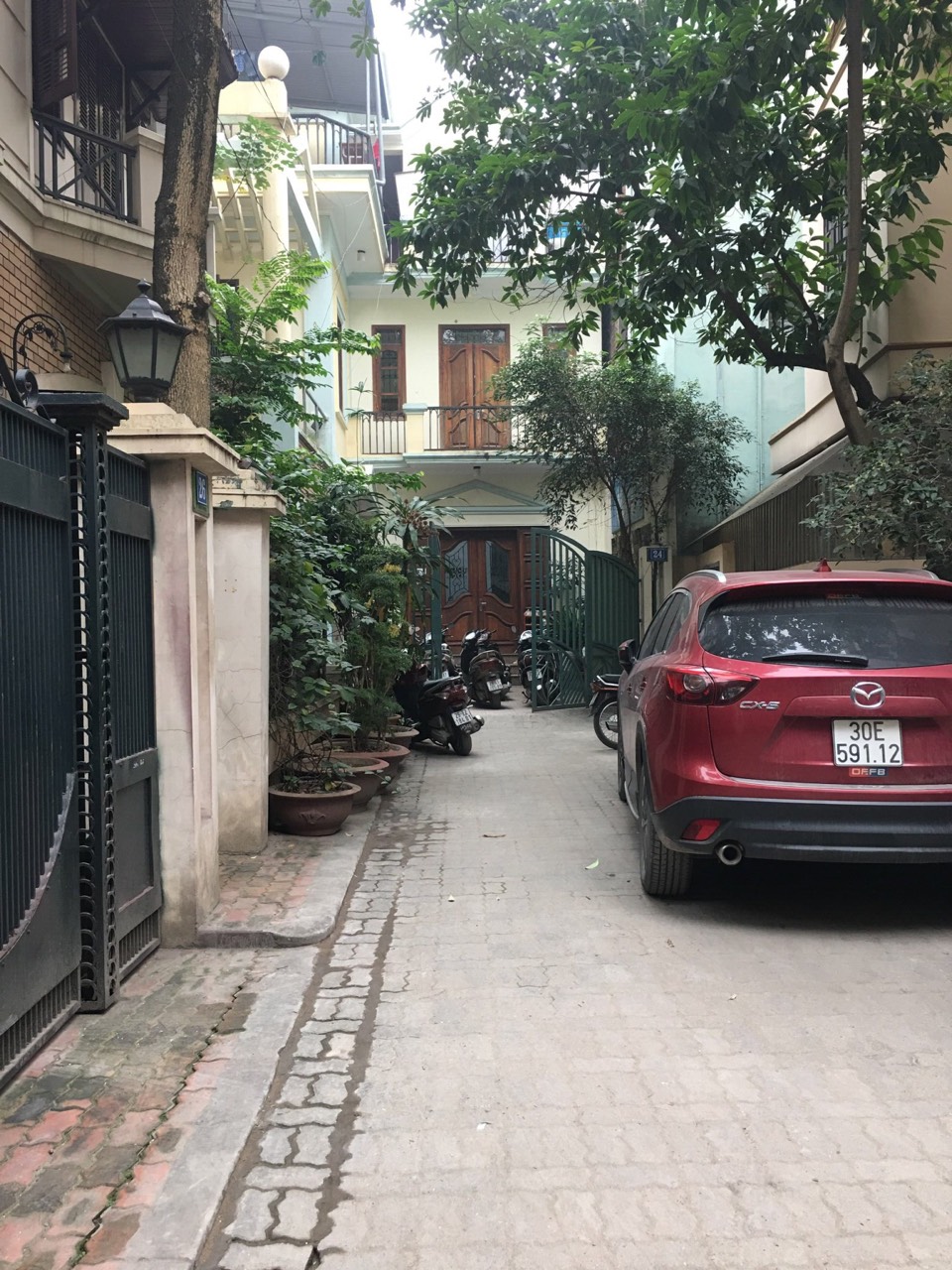 CHÍNH CHỦ CẦN BÁN Ở NGAY TRUNG TÂM CẦU GIẤY.