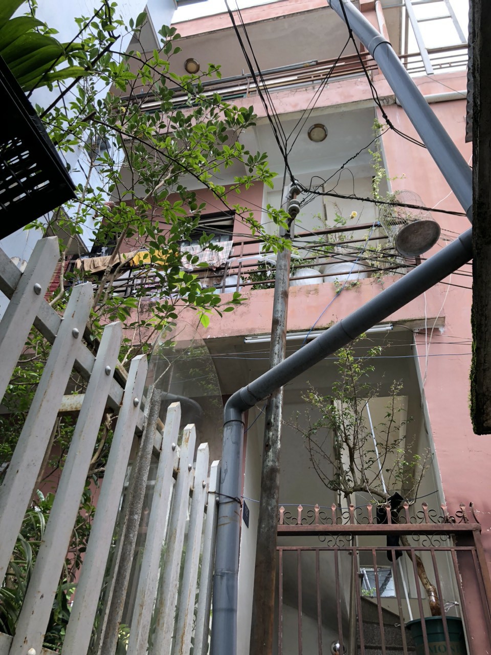 CHÍNH CHỦ CẦN BÁN NHÀ 1 TRỆT 2 LẦU HẺM PHAN BỘI CHÂU , PHƯỜNG 1 , TP ĐÀ LẠT , LÂM ĐỒNG.