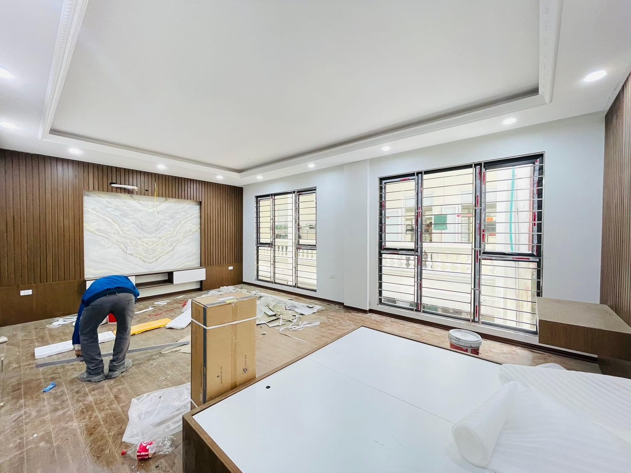 BÁN NHÀ ĐỘI NHÂN BA ĐÌNH XÂY MỚI 6 TẦNG THANG MÁY - CÁCH Ô TÔ 10M - 5 NGỦ GIÁ SIÊU HẤP DẪN