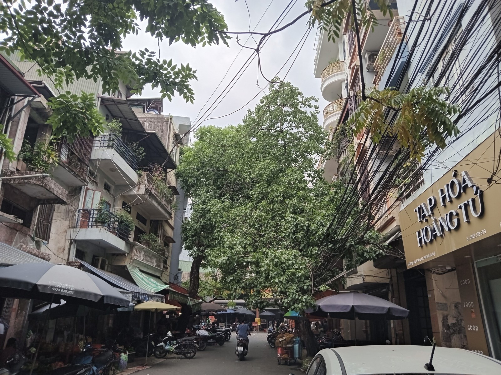 MẶT NGÕ Ô TÔ TRÁNH - PHỐ HUẾ - 42M2 X 6 TẦNG - MT 4.3M - 2 THOÁNG - VỈA HÈ - KINH DOANH SẦM UẤT.