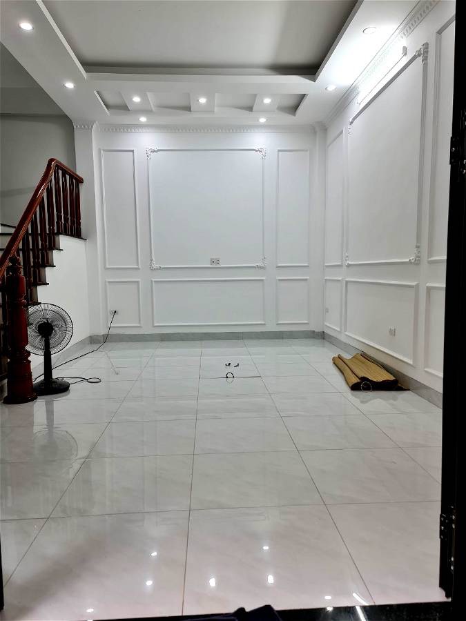 BÁN NHÀ - AN DƯƠNG - TÂY HỒ - THANG MÁY - MỚI KÍNH KONG - TRƯỚC CỬA Ô TÔ 7 CHỖ TRÁNH BA GÁC KINH DOANH ĐỈNH