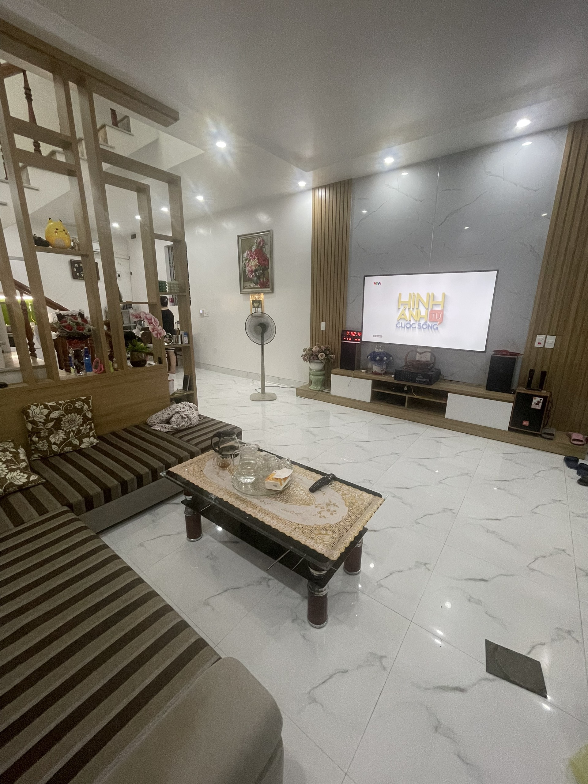 BÁN NHÀ MẶT ĐƯỜNG KHU QUÁN NAM KINH DOANH BUÔN BÁN TỐT.