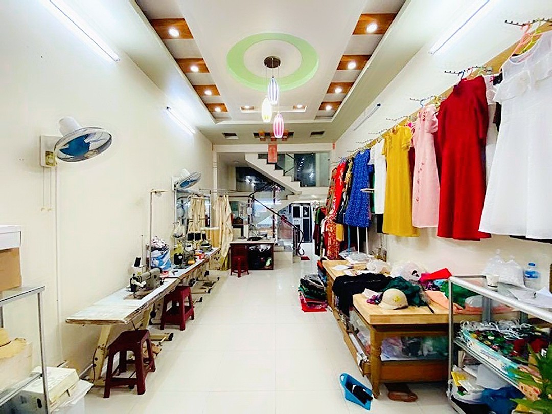 Bán nhà phố An Đà, diện tích 54m 4 tầng độc lập GIÁ 3.35 tỉ ngõ cực nông.